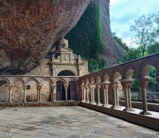 7 rutas para descubrir la Corona de Aragón entre leyendas, castillos y monasterios