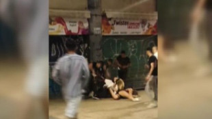 Tres detenidos por dar una brutal paliza a tres jóvenes al salir de una discoteca en Barcelona