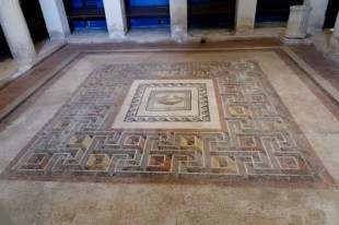 La Domus Romana de Malta y sus mosaicos con efectos tridimensionales