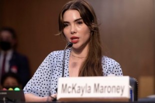 “¿Eso es todo?”: McKayla Maroney revela la horrible pregunta que  hizo el FBI tras abuso de Larry Nassar Las gimnastas dicen que el FBI "no informó"