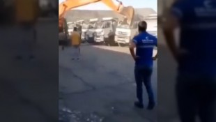 Un minero turco se vuelve viral tras destrozar cinco camiones de su empresa harto de que no le pagara