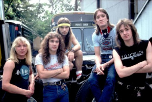 50 años de carrera y arrasando: cómo Iron Maiden consiguen vender más que los ídolos juveniles