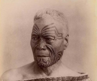 Retratos antiguos de las últimas mujeres maoríes tatuadas antes de que los colonos británicos los prohibieran, 1890-1910 [ENG]