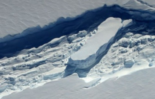 Científicos descubren una nueva amenaza para las plataformas de hielo flotante de la Antártida [ENG]