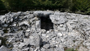 ‘Rutas prehistóricas por Navarra’, un libro que aporta una novedosa teoría sobre los dólmenes