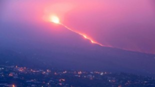 Una geóloga del CSIC avisa de que hay "tres depósitos de magma" bajo el volcán -