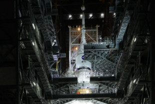 Este es el SLS de Artemis I: el impresionante cohete de 101 metros de largo con el que la NASA volverá a llevar a humanos a la Luna