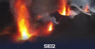 El presidente del Cabildo de La Gomera plantea bombardear el volcán para guiar la senda de la lava