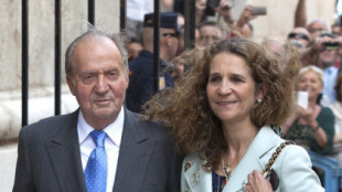 Investigan el uso de la infanta Elena de una offshore panameña para recibir dinero del rey Juan Carlos