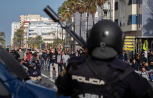 Unidas Podemos traslada su malestar en el seno del Gobierno por la represión policial a los huelguistas de Cádiz
