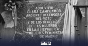La extraña desaparición del homenaje a Clara Campoamor: "Ahora es una placa de aseguradora de incendios"