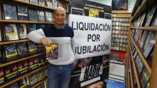 El último videoclub de Pontevedra se despide con 15.000 películas en oferta desde un euro