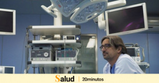El nuevo robot para extirpar tumores con menos riesgo creado por el cirujano gallego que ejerce en 123 países