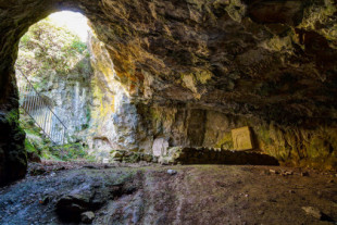El Mitreo de Duino en Italia, el único templo de Mitra ubicado en una cueva natural en Europa