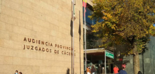 La Audiencia de Cáceres absuelve a un condenado por maltrato psicológico a su expareja