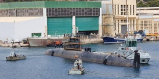 Navantia efectúa la primera carga de baterías del submarino S-81 Isaac Peral