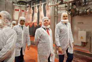 El carnicero de Mercadona donó 400.000 euros al gobierno de García-Page