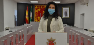 La teniente de alcalde de Ronda destituye a un cargo de confianza tras dejar de pagar parte del sueldo a su hermano