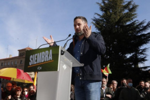 Hazte Oír rompe con Abascal y le acusa de parecerse a la "derechita cobarde" del PP ante las elecciones de Castilla y León