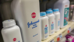 Johnson & Johnson se defiende en el juicio por el uso de sustancias cancerígenas con ayuda de una subsidiaria en bancarrota