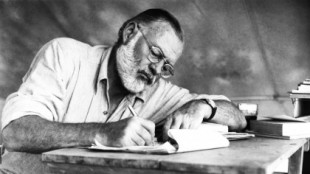 Ernest Hemingway y todo lo que enseñó a un joven escritor