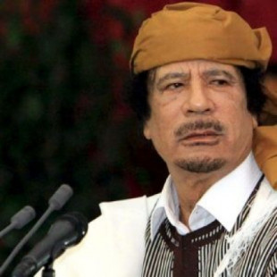 ¿Qué hizo Muamar el Gadafi por Libia?