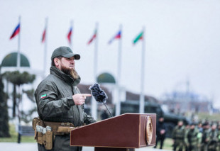 El líder checheno Kadyrov pide a Putin que intensifique la guerra contra Ucrania