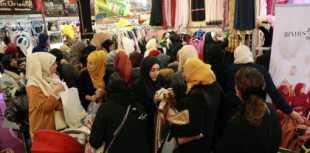 Por qué el velo de las mujeres está en el centro del proyecto de los islamistas
