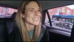La actriz que pone voz a Google Maps enseña cómo trolea a los taxistas con sus indicaciones
