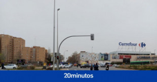 Asesinan a tiros a un hombre frente a un centro comercial de Madrid: el autor disparó ocho veces desde su coche