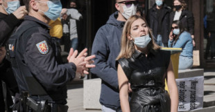 La Audiencia de Madrid salvó a la neonazi expulsada de Alemania: es libre para decir que el judío es "el culpable"