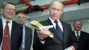 Rusia anuncia que su moneda estará atada al oro a razón de 140.000 rublos por onza