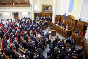 El Parlamento de Ucrania aprueba la nacionalización de bienes de rusos y ucranianos que nieguen la guerra