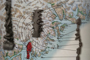 A ciegas y bajo el frío polar: así eran los mapas en 3D que usaban los inuits para navegar de noche por la costa de Groenlandia