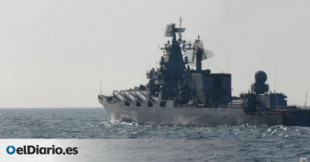Rusia dice ahora que su buque insignia se ha hundido cuando trataba de remolcarlo tras una explosión