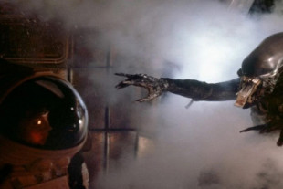 "Alien, el octavo pasajero": el brutal final que quería Ridley Scott y casi provoca su despido fulminante
