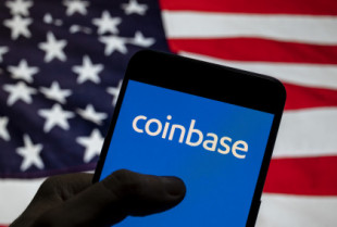 Coinbase y MicroStrategy se hunden en bolsa por la crisis del bitcoin y las 'criptos'