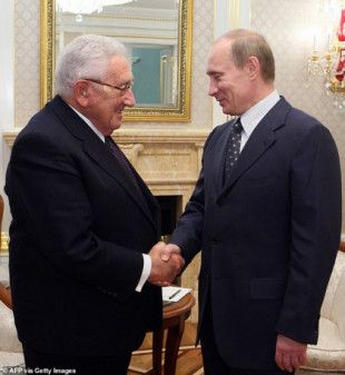 Henry Kissinger dice a Ucrania que debe ceder territorio a Rusia para tratar de encontrar un acuerdo de paz
