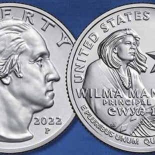 Lanzan en EEUU moneda en honor a Wilma Mankiller, activista y líder cherokee