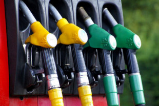 Estados Unidos, Reino Unido y Alemania han decidido investigar a las petroleras por el precio de la gasolina