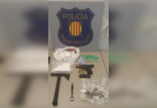 La fiscalía quiere encarcelar a dos mossos por poner droga en el coche de un estibador (CAT)