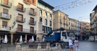 La columna del Torico de Teruel, su mayor emblema, amanece destrozada