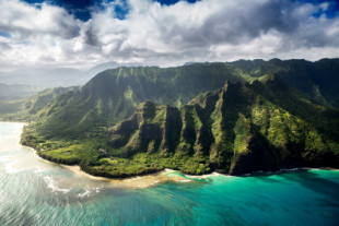 Un multimillonario compró una isla de Hawái para él y sus amigos. Así que los locales tuvieron que irse