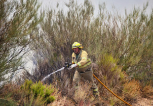 Muere un brigadista en la lucha contra el incendio en Zamora