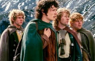 Los cuatro Hobbits se reúnen hoy después de 20 años: así lucen Merry, Pippin, Sam y Frodo
