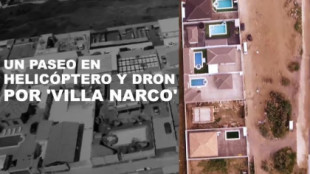 Viaje a 'VillaNarco': más de cien chalets ilegales con piscinas, un elefante y zulos para droga y dinero