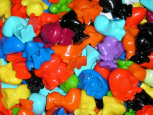 11 juguetes caseros con los que nuestra infancia fue de las más felices de todas