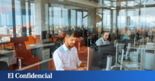 ¿Un 'software' racista? Así cambian el acento a teleoperadores para sonar más 'blancos'