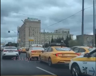 Hackean la mayor empresa de taxis de Rusia y montan un atasco mandando todos los taxis disponibles al mismo sitio [ENG]