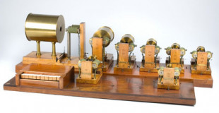 Helmholtz, el físico que enseñó a los diapasones a hablar